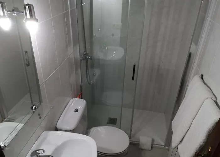 Rias * א-קורוניה